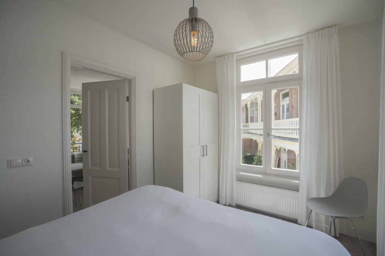 Luxury Upstairs & Downstairs Apartments Зандворт Екстер'єр фото